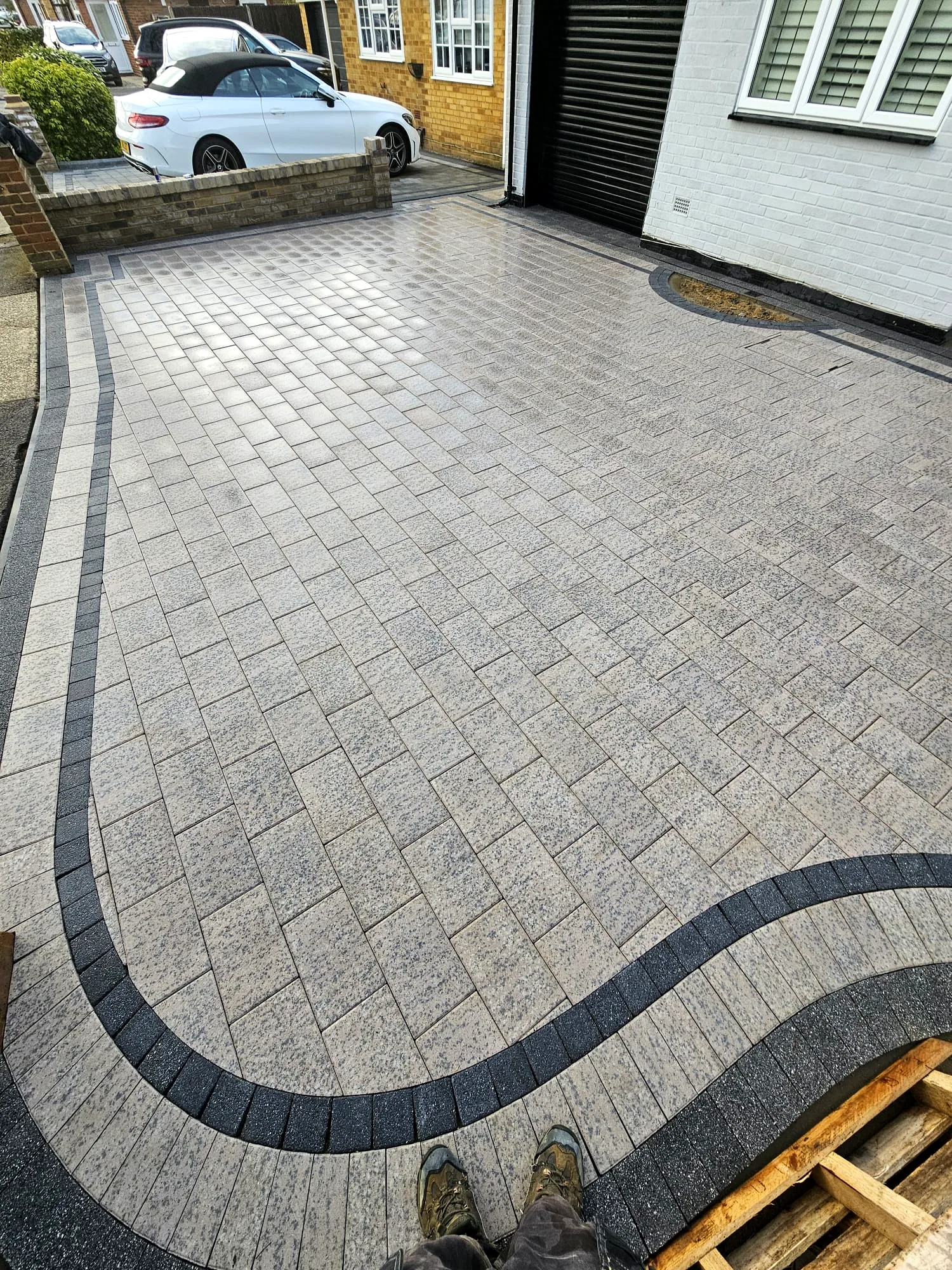 Two-tone block paved driveway