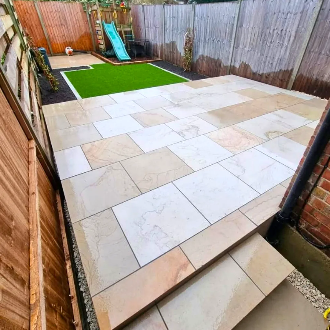 Natural stone patio feature